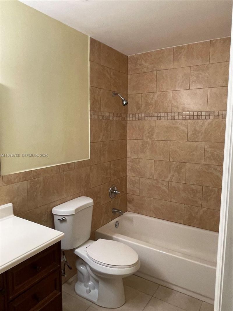 1024 W 79th St , Unit 1024, Hialeah, FL 33014 Photo
