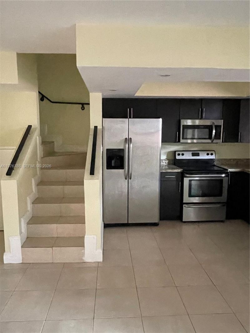 1024 W 79th St , Unit 1024, Hialeah, FL 33014 Photo