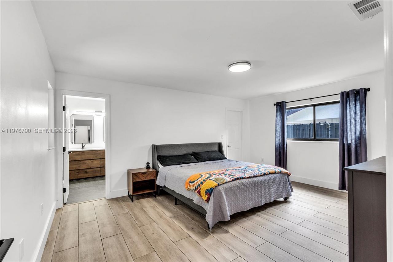 8001 SW 90th Ave, Miami, FL 33173 Photo