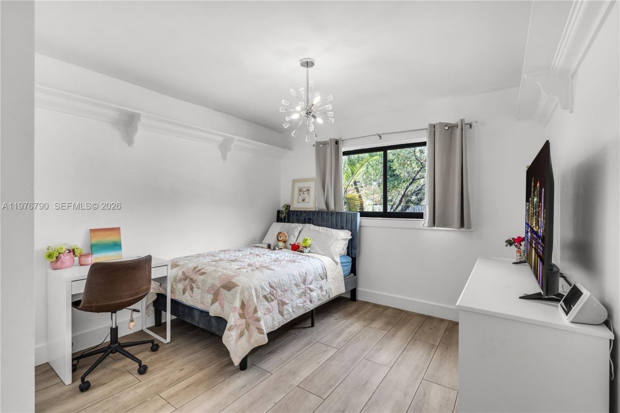 8001 SW 90th Ave, Miami, FL 33173 Photo