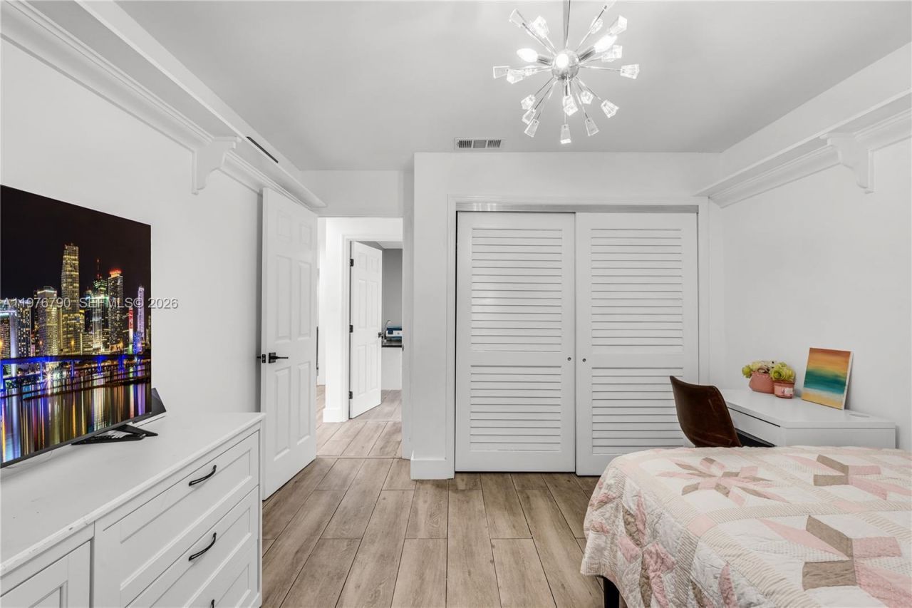 8001 SW 90th Ave, Miami, FL 33173 Photo