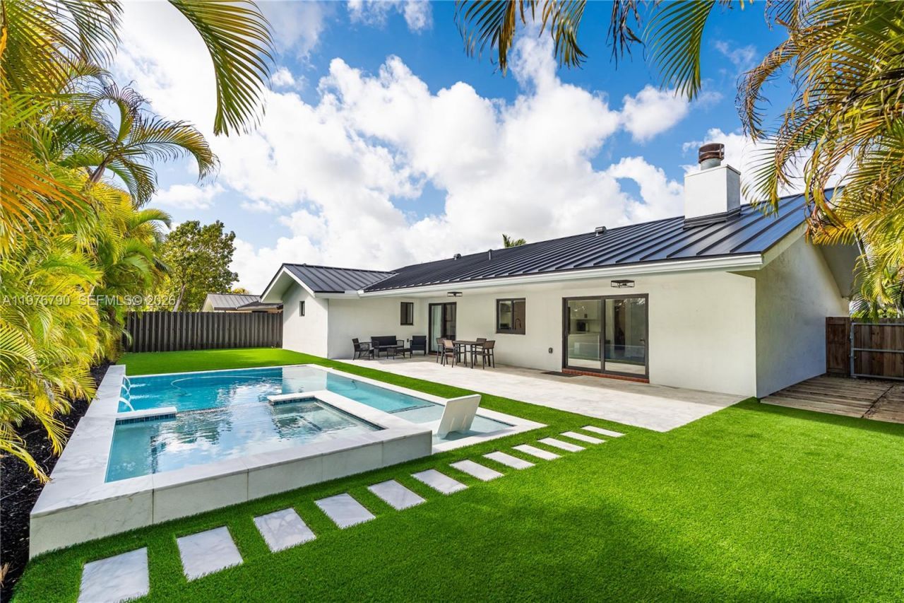 8001 SW 90th Ave, Miami, FL 33173 Photo