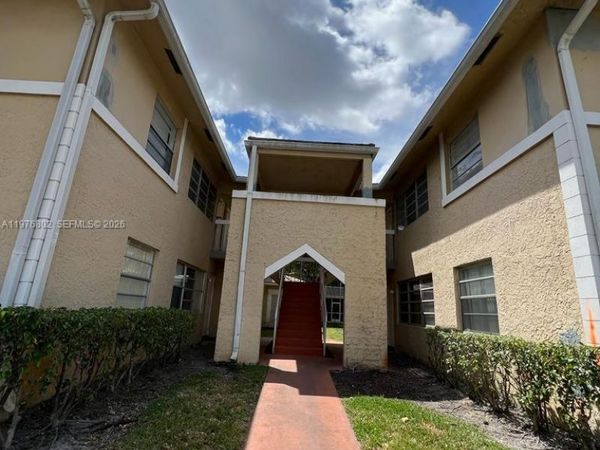 10204 Twin Lakes Dr , Unit 14-H, Coral Springs, FL 33071