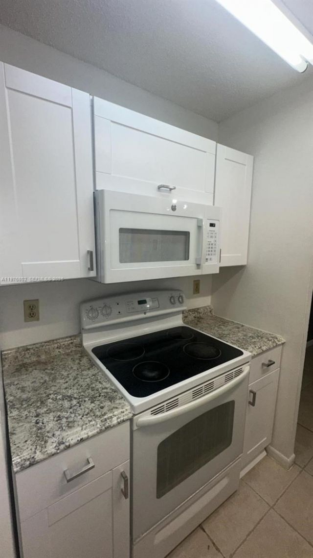 10204 Twin Lakes Dr, Unit 14-H, Coral Springs, FL 33071 Photo