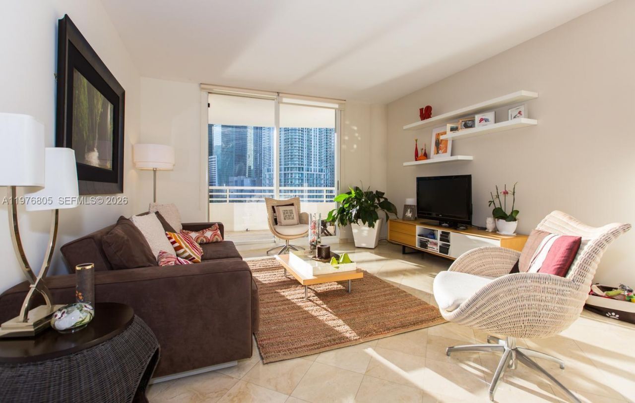 888 Brickell Key Dr, Unit 804, Miami, FL 33131 Photo