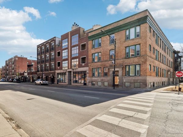 1473 W Irving Park Road, Unit 4E, Chicago, IL 60613