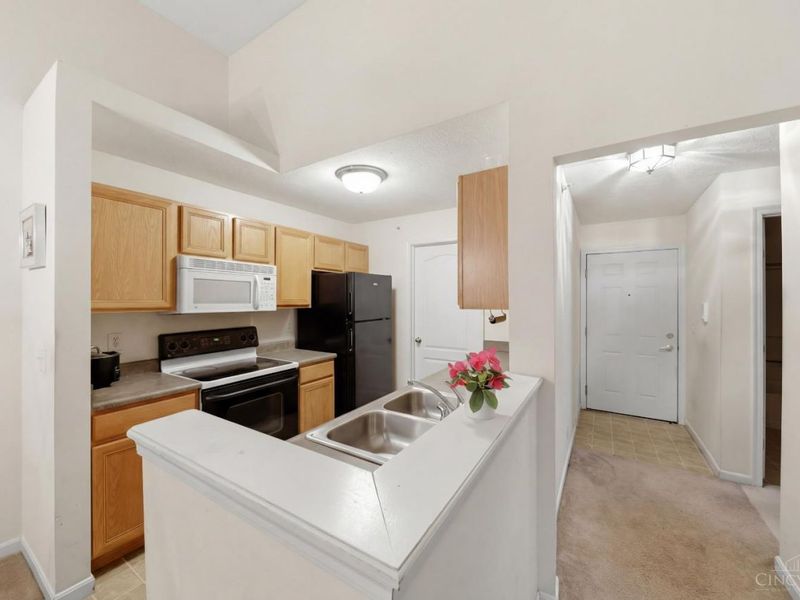 3414 North Bend Road, Unit 8, Cincinnati, OH 45239 Photo 18