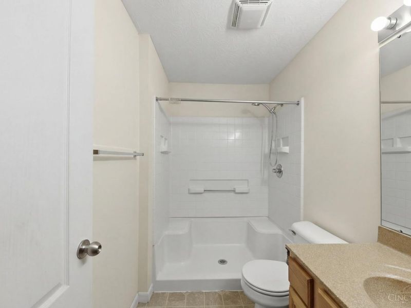 3414 North Bend Road, Unit 8, Cincinnati, OH 45239 Photo 25