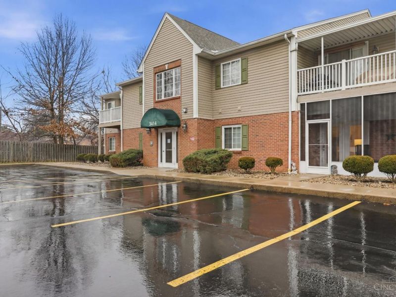 3414 North Bend Road, Unit 8, Cincinnati, OH 45239 Photo 3