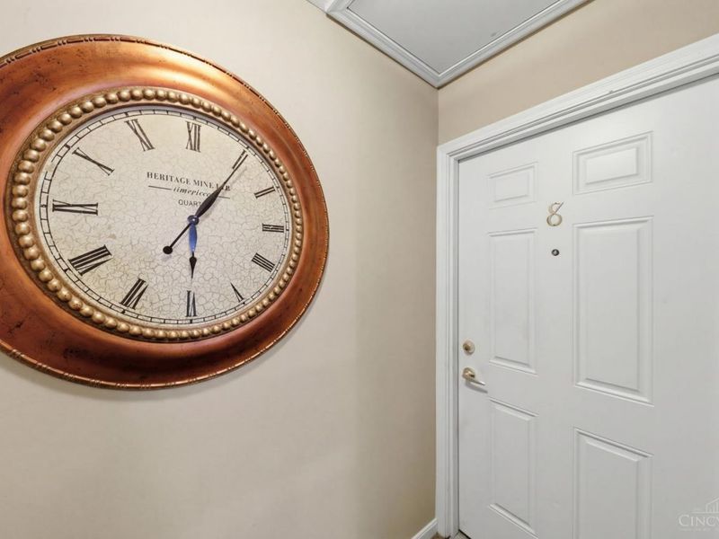 3414 North Bend Road, Unit 8, Cincinnati, OH 45239 Photo 4
