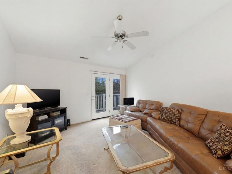 3414 North Bend Road, Unit 8, Cincinnati, OH 45239 Photo 9