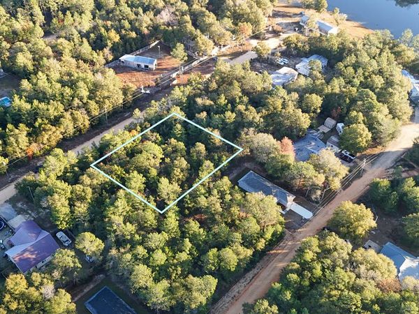 18 Shorey Drive, DeFuniak Springs, FL 32433