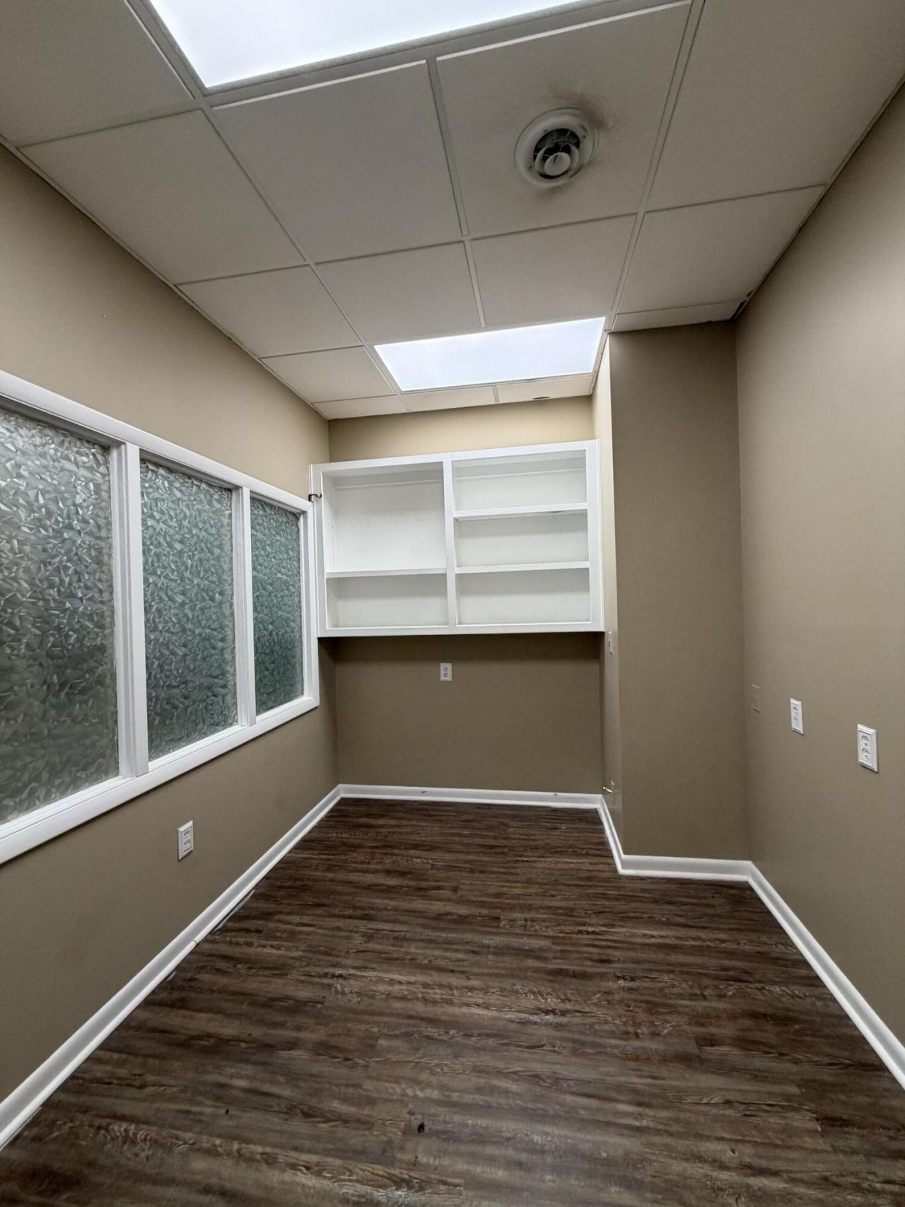 2850 Ashley Phosphate Road Photo 15