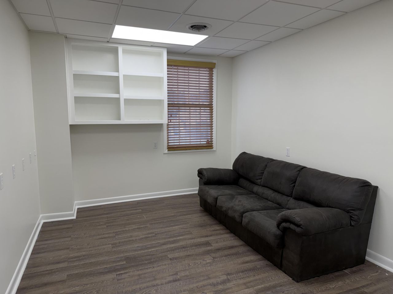 2850 Ashley Phosphate Road Photo 8