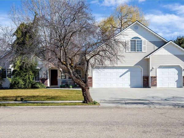 2966 S Slate Creek Way, Meridian, ID 83642