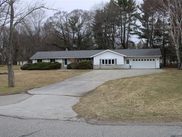 3349 Charmwood Drive, Port Huron Twp, MI 48060