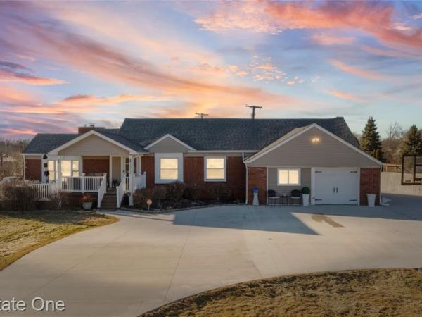 38233 Little Mack Avenue, Clinton Twp, MI 48036