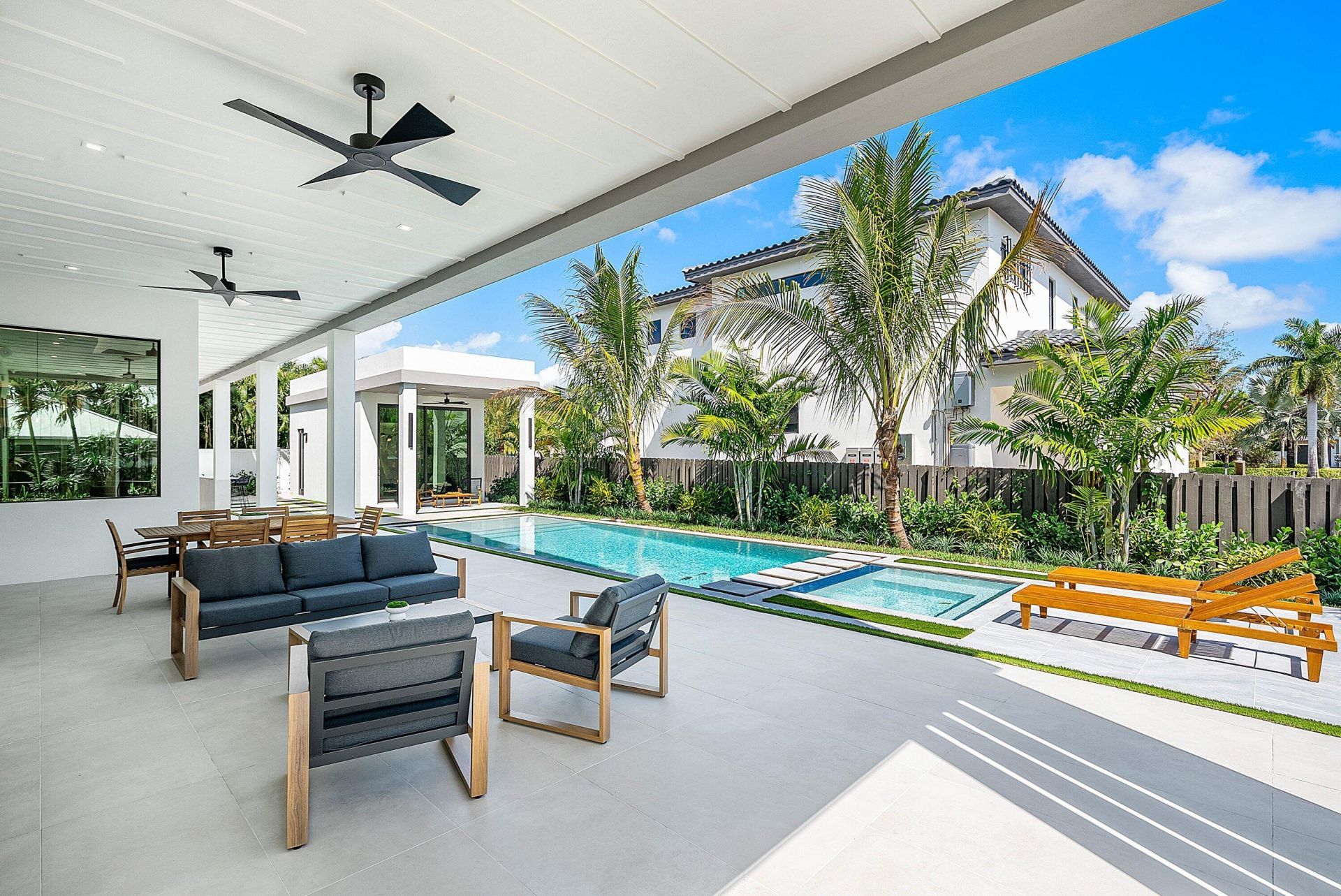 299 NE 7th Street, Boca Raton, FL 33432 Photo