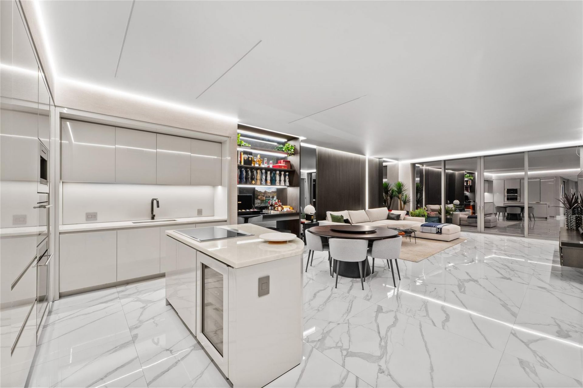 18975 Collins Avenue, Unit 3303, Sunny Isles Beach, FL 33160 Photo