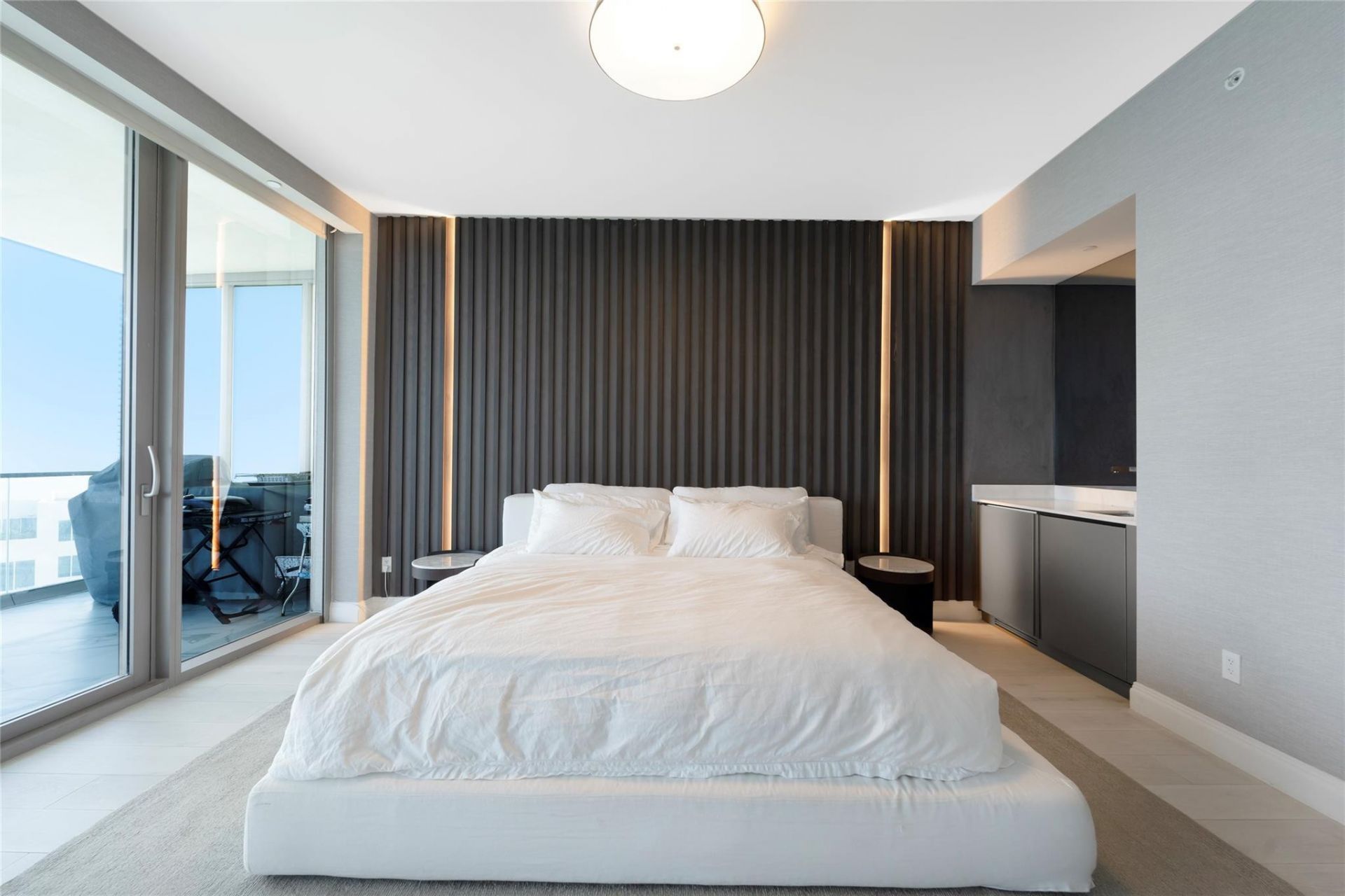 18975 Collins Avenue, Unit 3303, Sunny Isles Beach, FL 33160 Photo