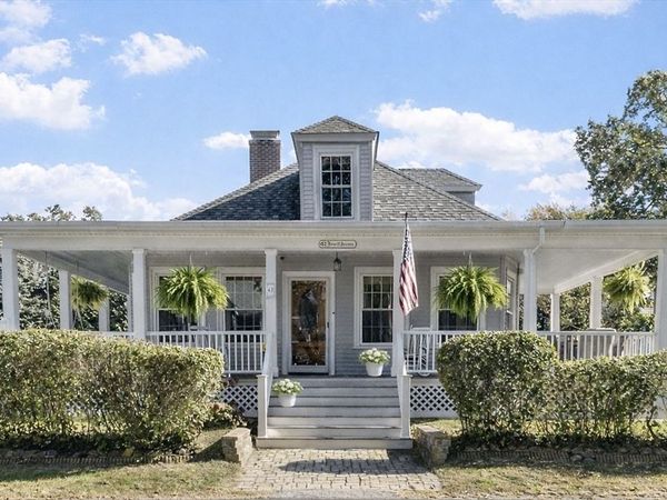 42 Hewitt Avenue, North Andover, MA 01845