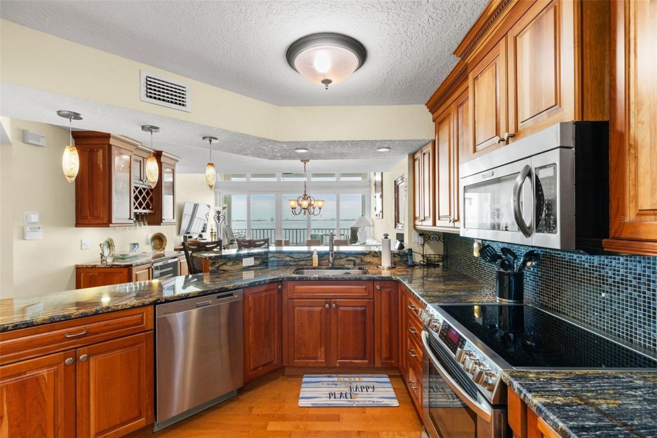 5279 Isla Key Boulevard S, Unit 413, Saint Petersburg, FL 33715 Photo