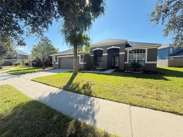 6817 CROMWELL GARDEN DRIVE , APOLLO BEACH, FL 33572