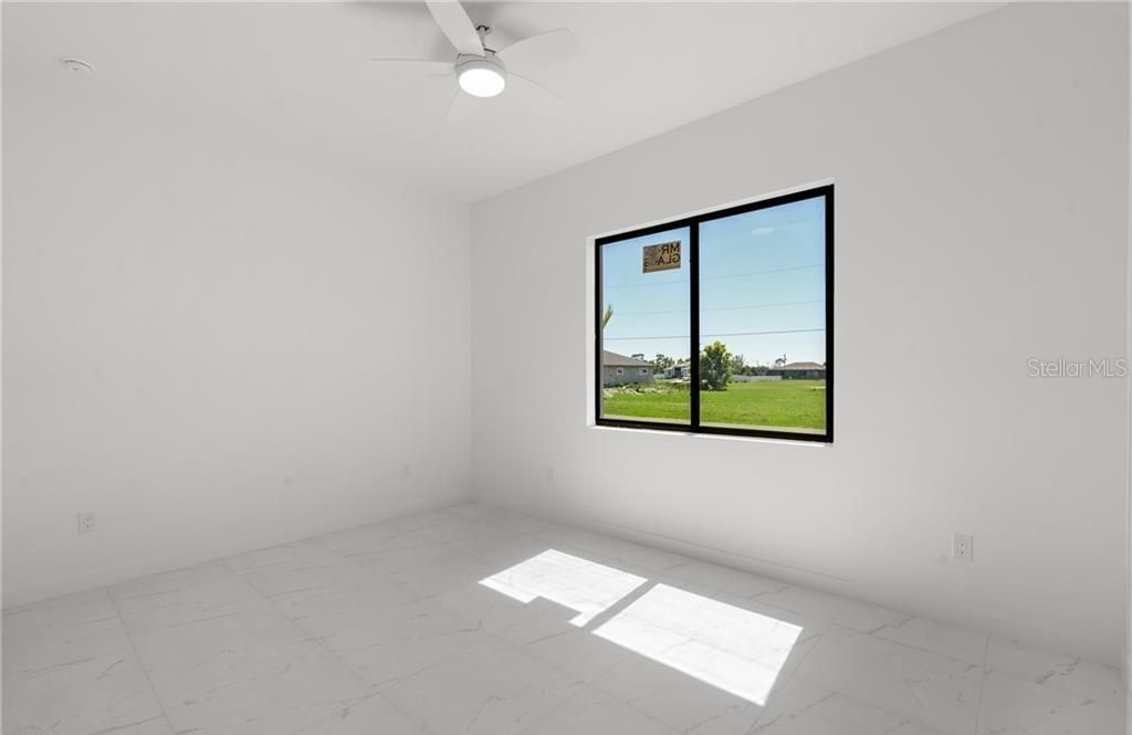 3927 NW 40th Terrace, Cape Coral, FL 33993 Photo