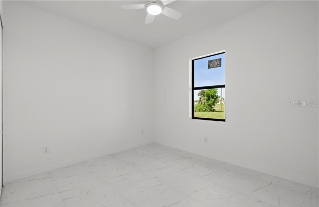 3927 NW 40th Terrace, Cape Coral, FL 33993 Photo