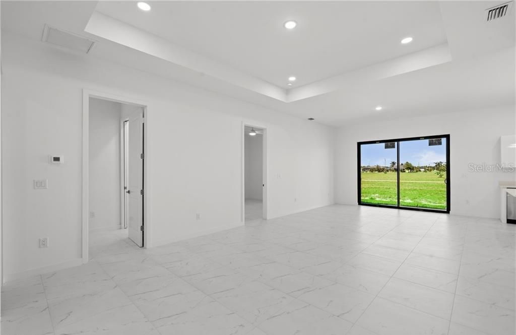 3927 NW 40th Terrace, Cape Coral, FL 33993 Photo