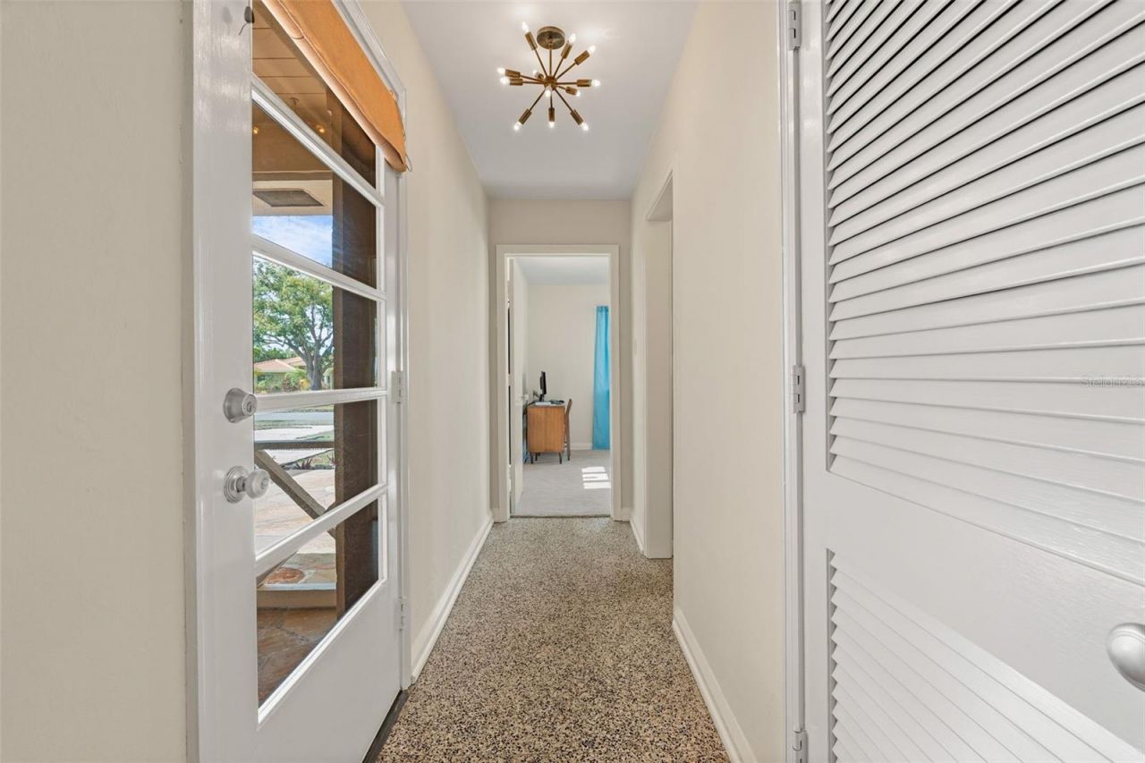 7549 Westmoreland Drive, Sarasota, FL 34243 Photo