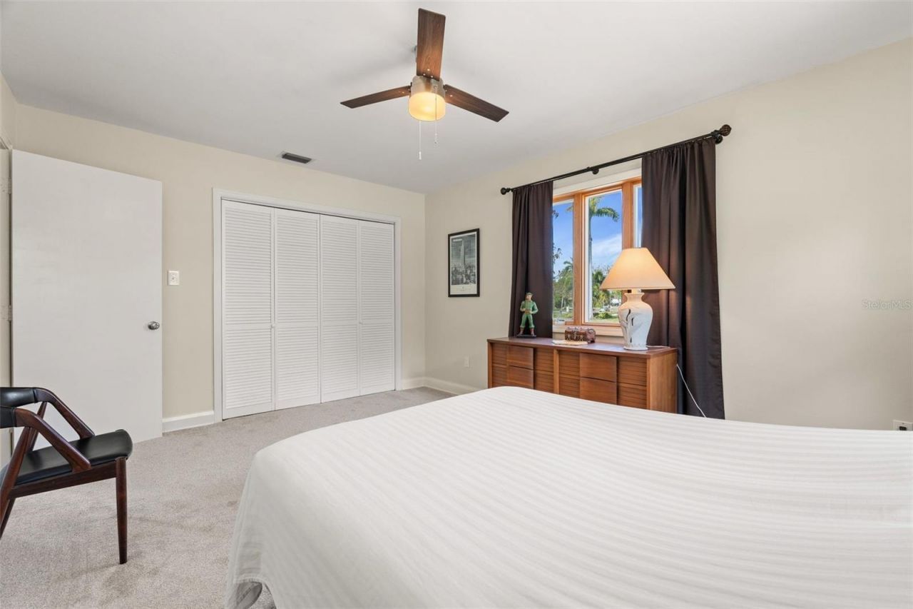 7549 Westmoreland Drive, Sarasota, FL 34243 Photo