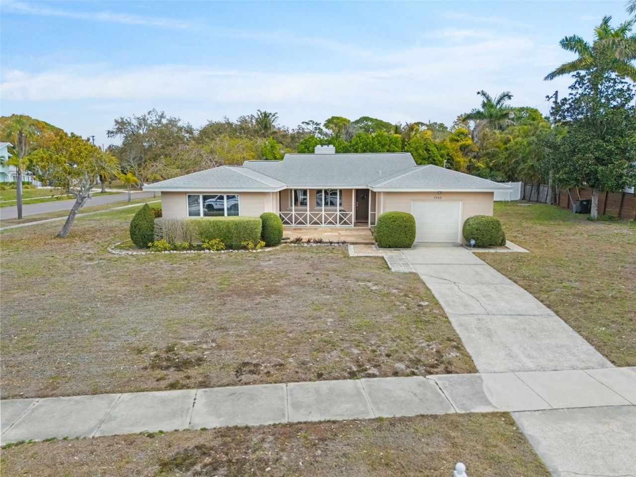 7549 Westmoreland Drive, Sarasota, FL 34243 Photo