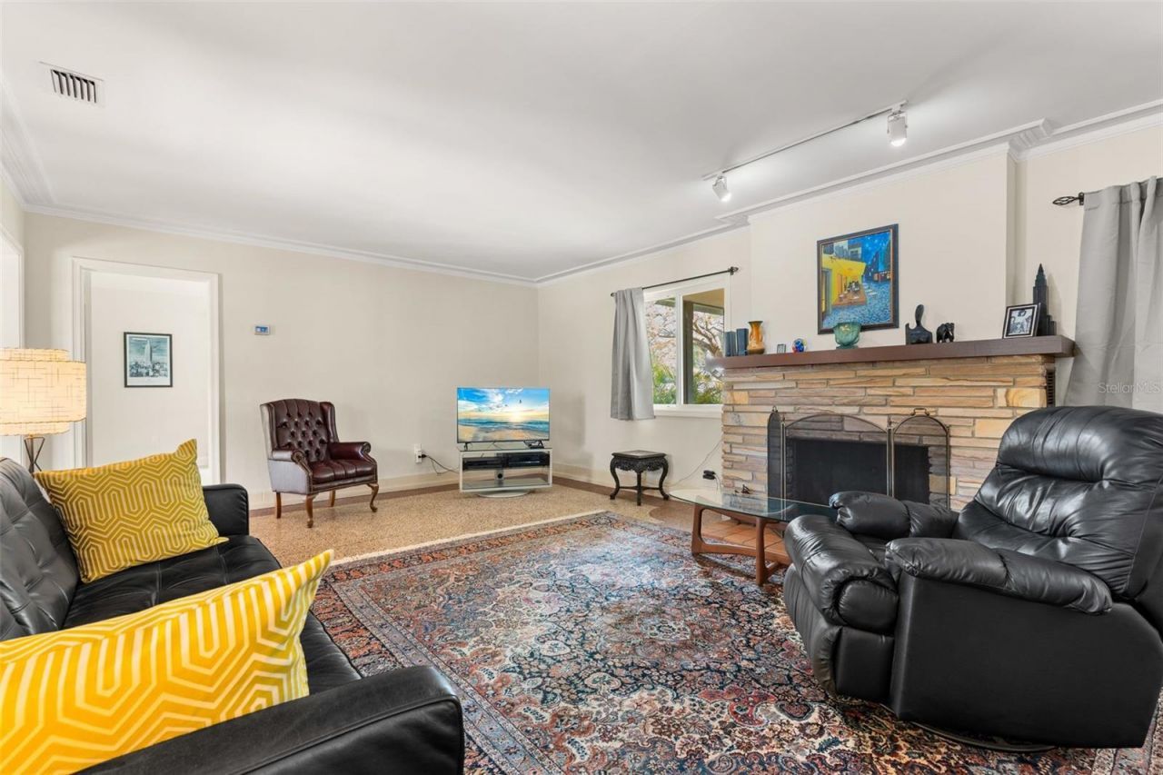 7549 Westmoreland Drive, Sarasota, FL 34243 Photo