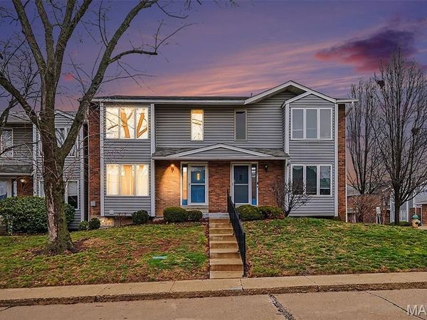 202 King Drive , Unit B, St Charles, MO 63303