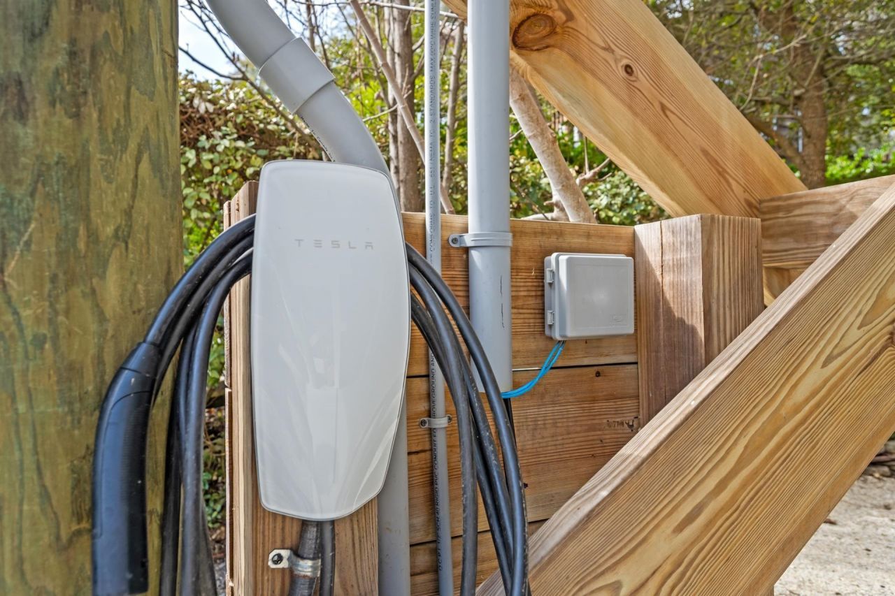 231 Watson Way Photo 31