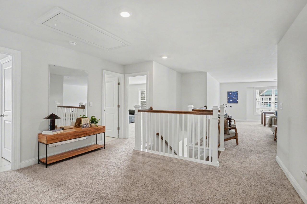 1529 Silver Grass Ct. Photo 14