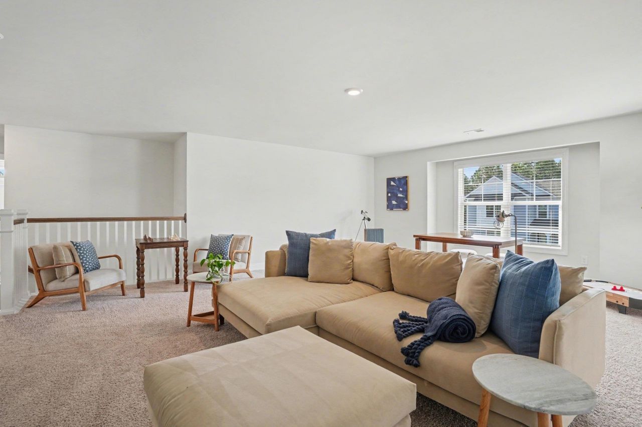 1529 Silver Grass Ct. Photo 17