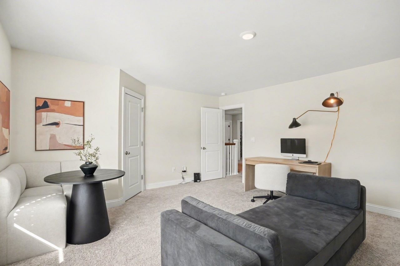 1529 Silver Grass Ct. Photo 32