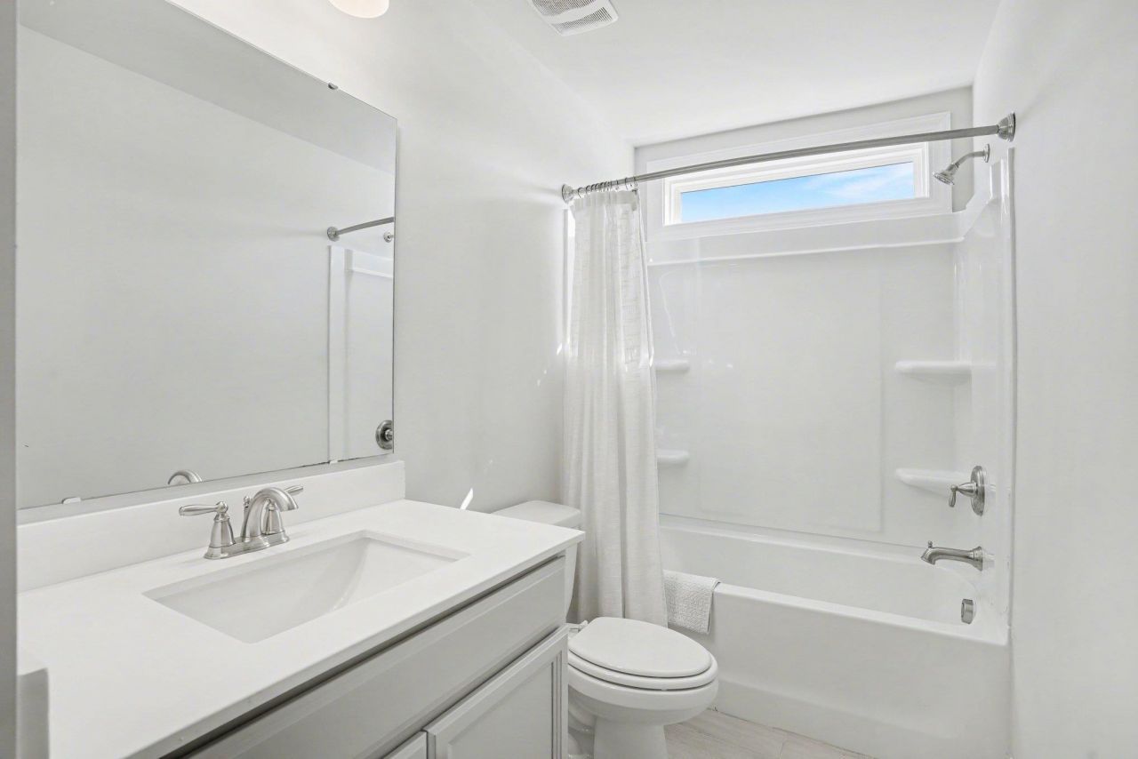 1529 Silver Grass Ct. Photo 34