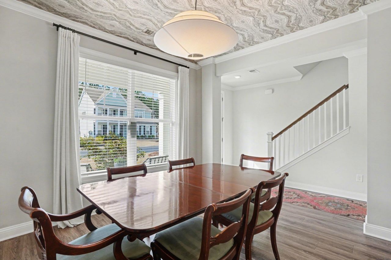 1529 Silver Grass Ct. Photo 8