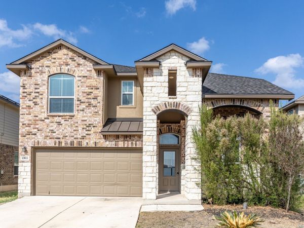 13811 Newman Stage, San Antonio, TX 78254