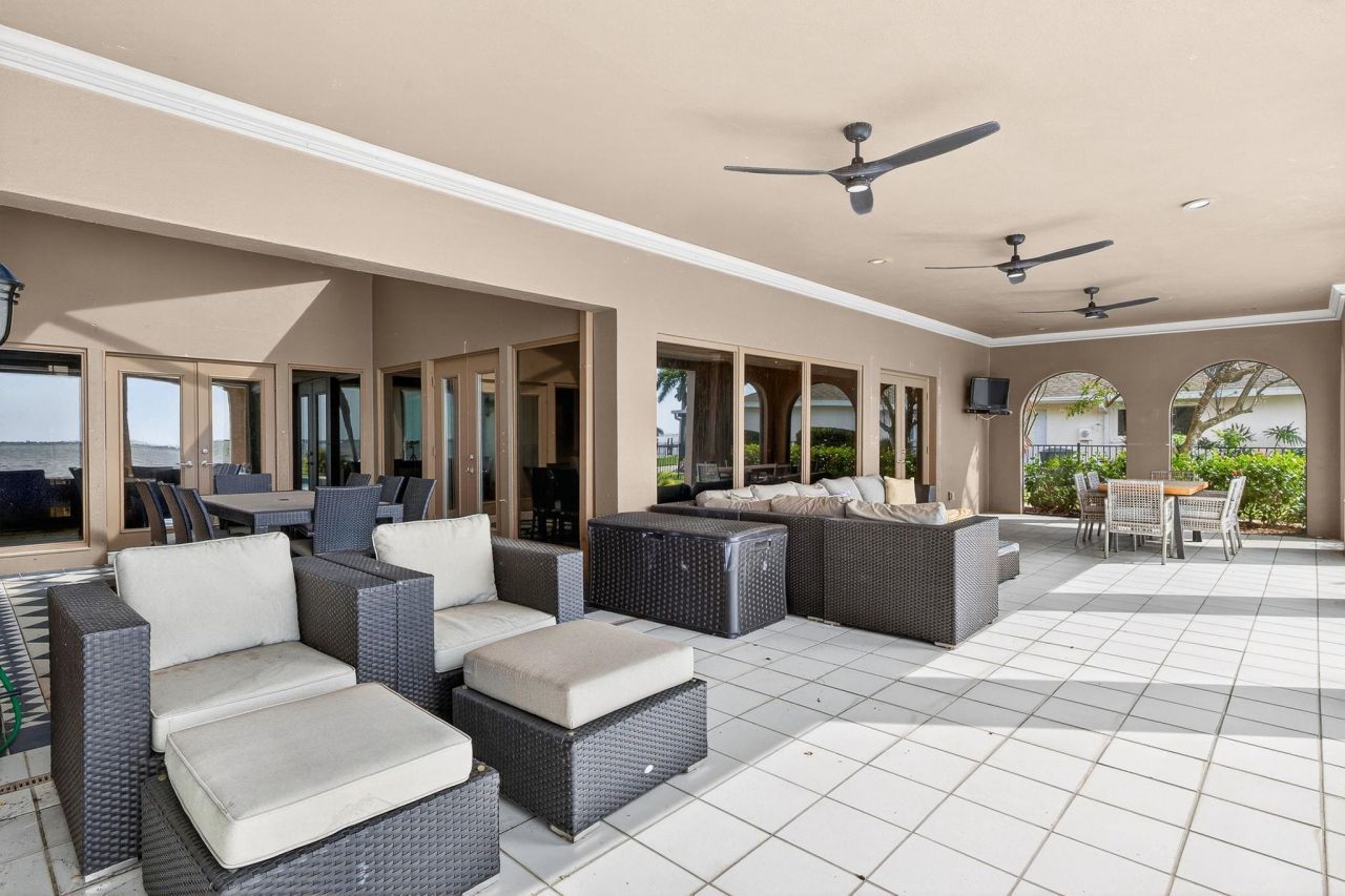 19 George Town, Fort Myers, FL 33919 Photo