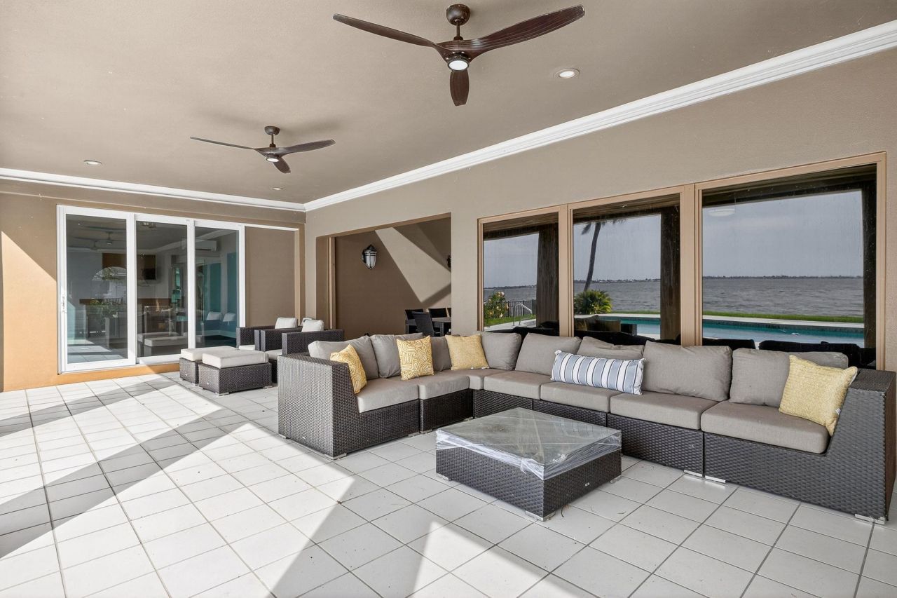 19 George Town, Fort Myers, FL 33919 Photo