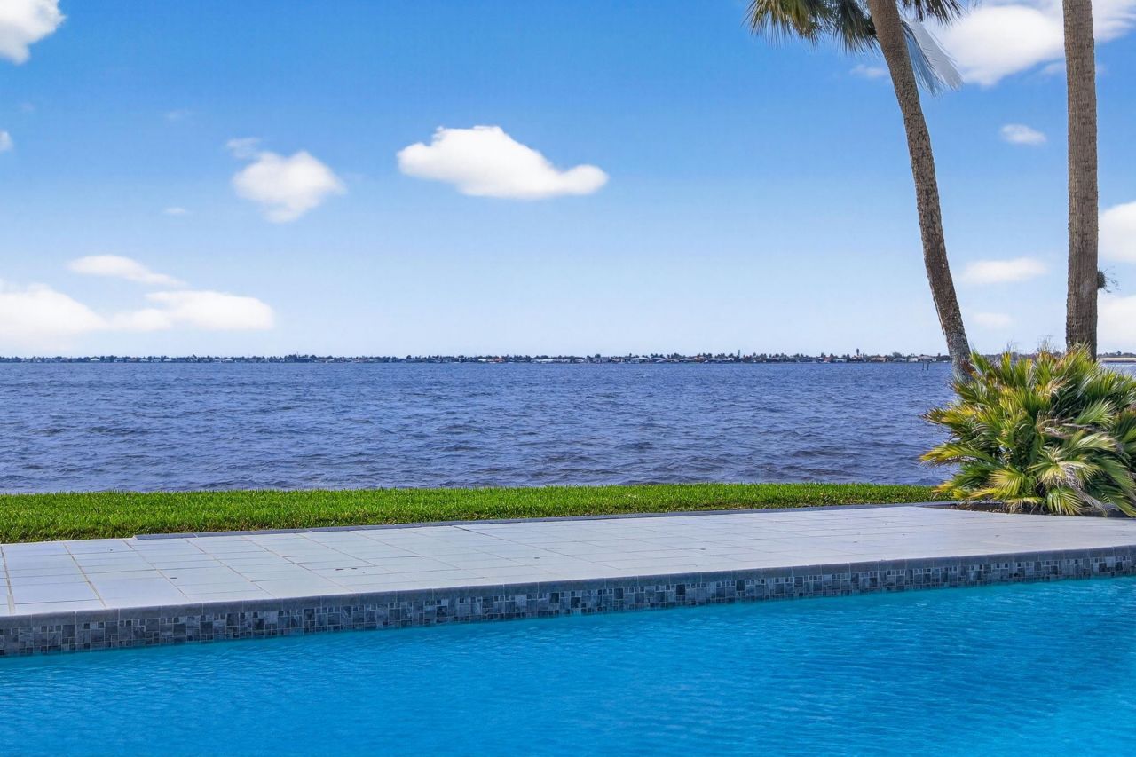 19 George Town, Fort Myers, FL 33919 Photo