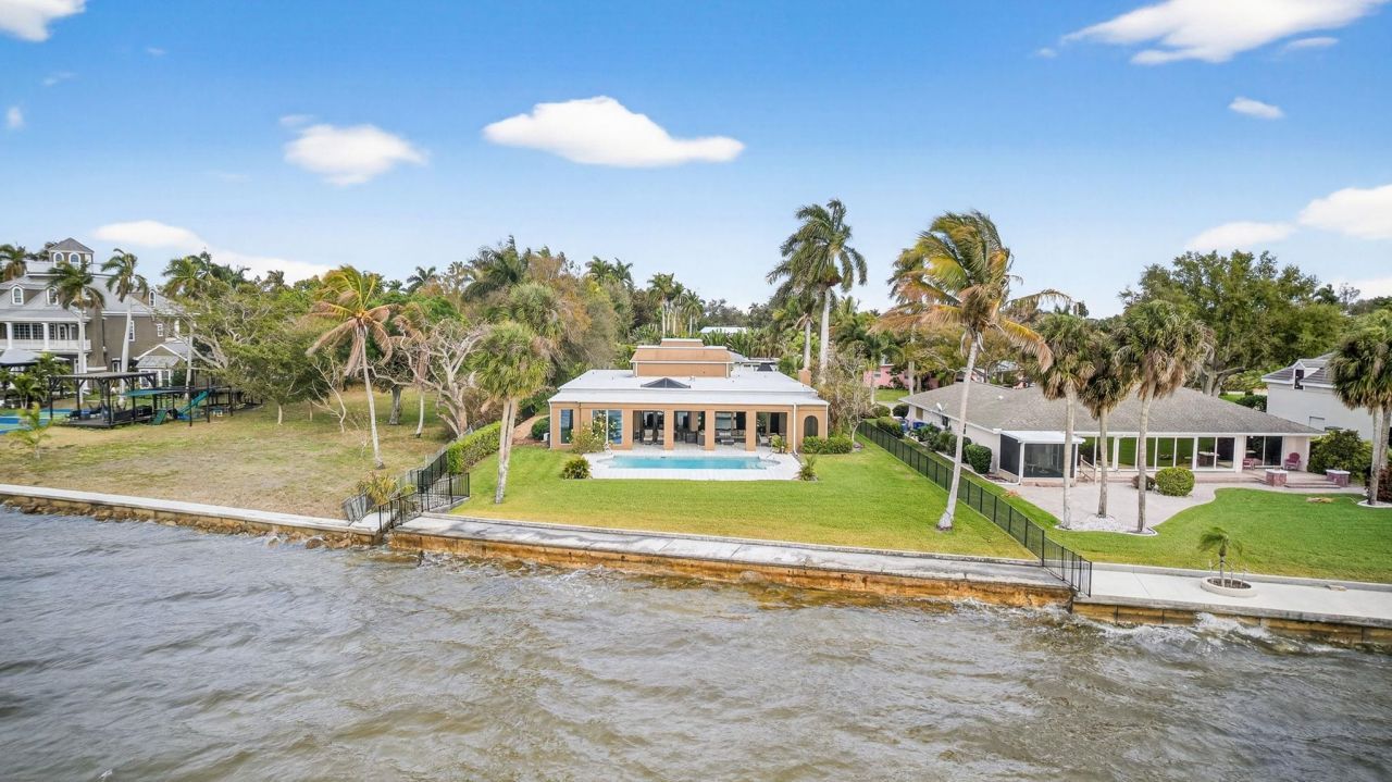 19 George Town, Fort Myers, FL 33919 Photo