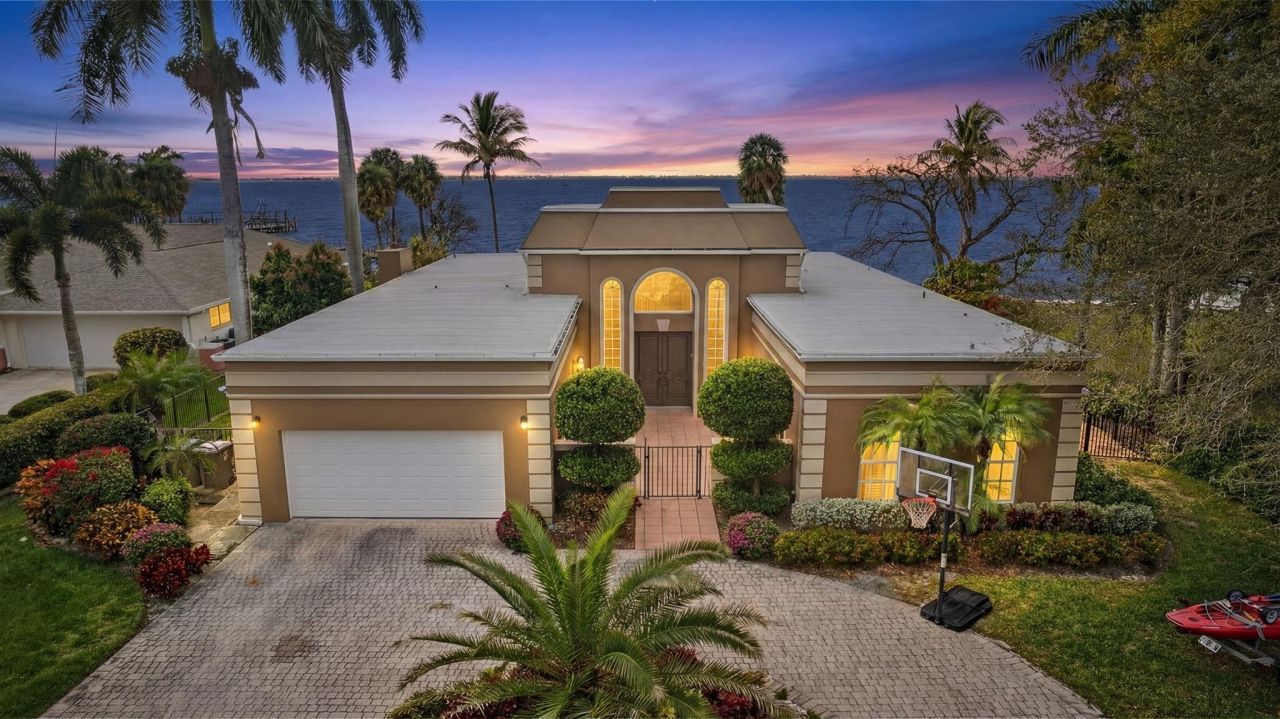 19 George Town, Fort Myers, FL 33919 Photo