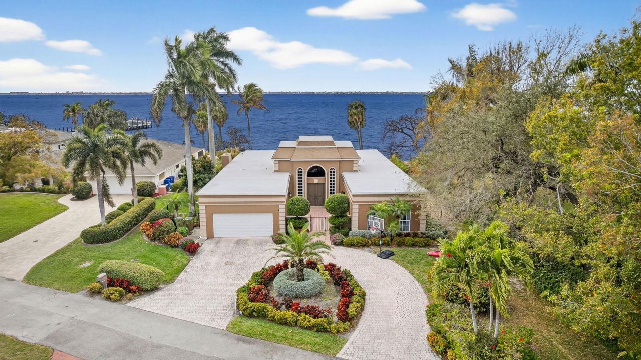 19 George Town, Fort Myers, FL 33919 Photo