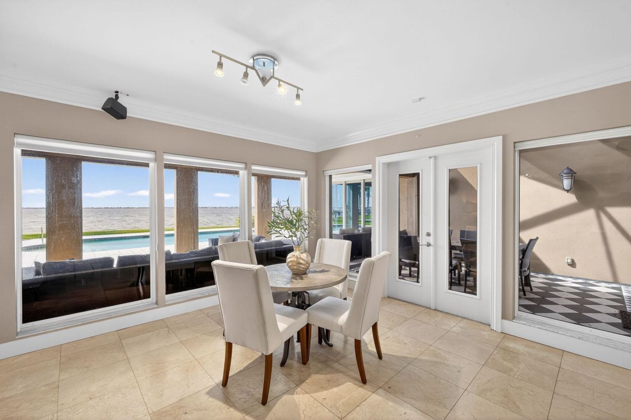 19 George Town, Fort Myers, FL 33919 Photo