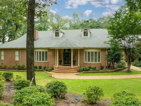 1 Ridgeland , Tuscaloosa, AL 35406